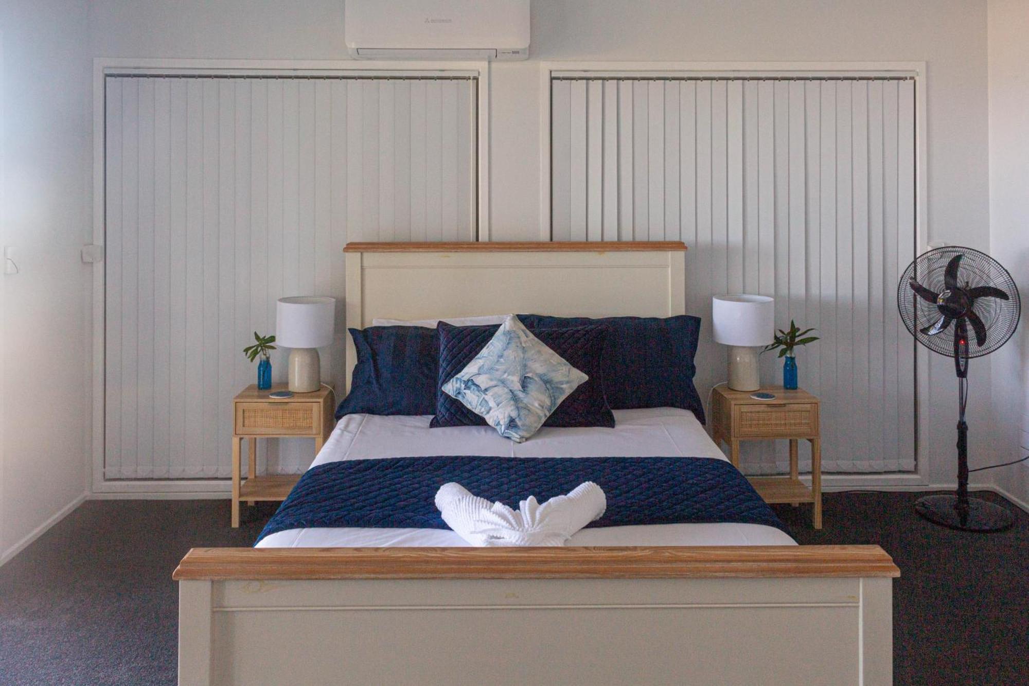 Appartamento Bella Vista - Spectacular Ocean Views & Continental Breakfast Yeppoon Esterno foto